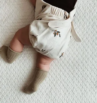 2021 M. Pavasarį Korėjos Stiliaus Bamblys Baby Kombinezonas Kūdikiui Suspender Kelnes Berniuko, Darbo Drabužiai, Spausdinimo Merginos Medvilnės Mielas Jumpsuit Su Skrybėlę