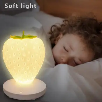 Palieskite Pritemdomi Naktį Šviesos diodų (Led) naktį šviesos Silikono Braškių formos naktį šviesos USB Naktiniai staleliai, Lempa, Kūdikių, Vaikų, Vaikams, Dovanų